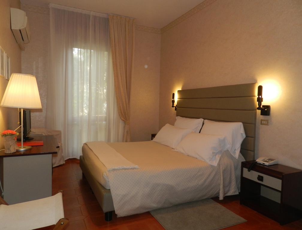 Park Hotel Альбисола-Супериоре Номер фото