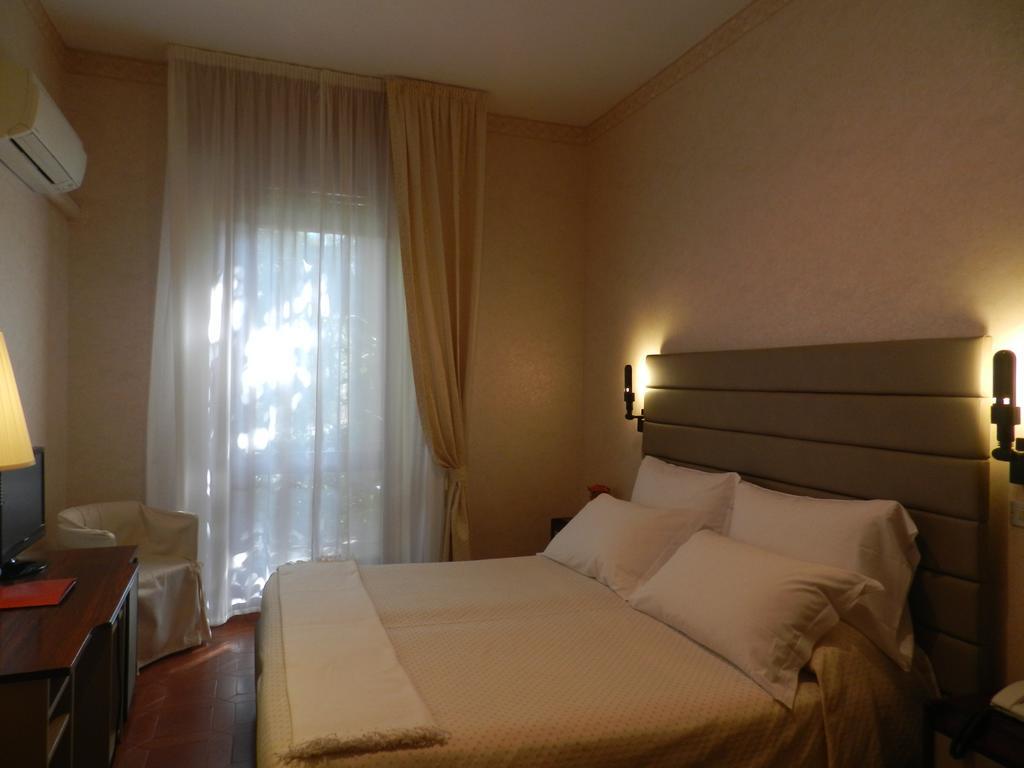 Park Hotel Альбисола-Супериоре Номер фото